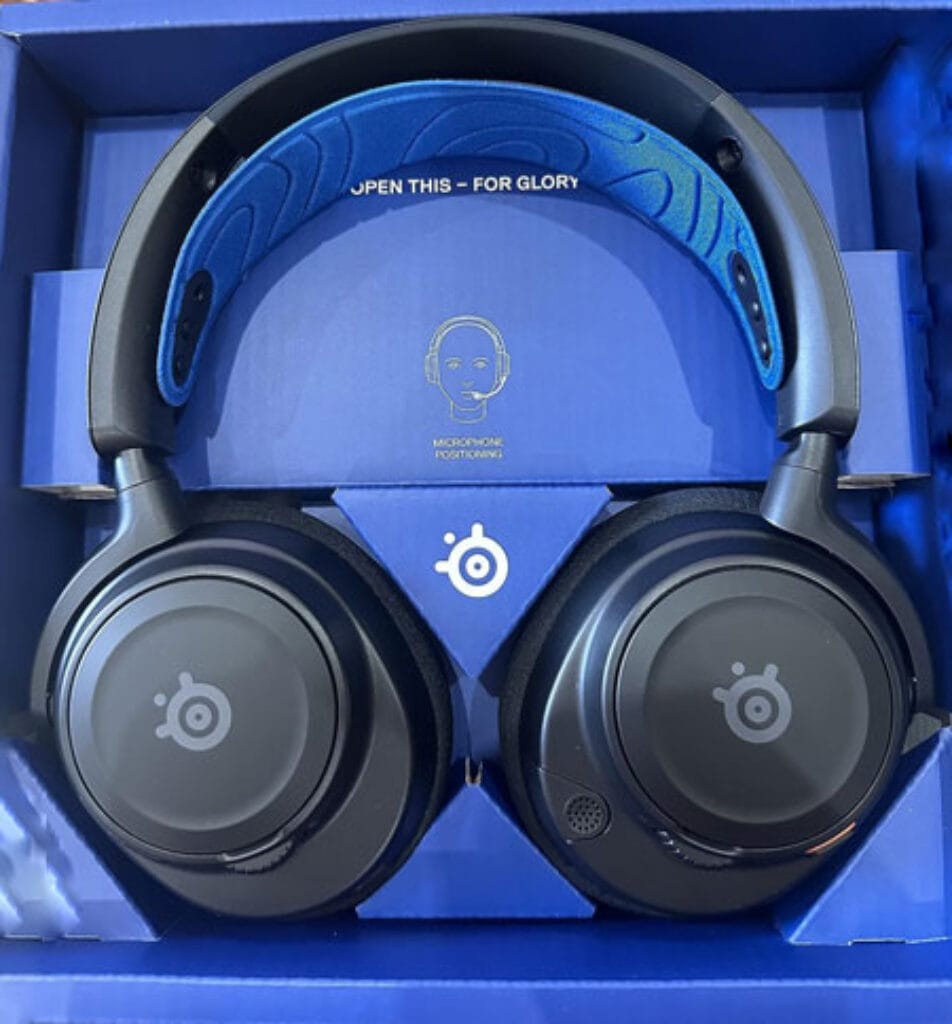 SteelSeries Arctis Nova 7 Gaming Headset