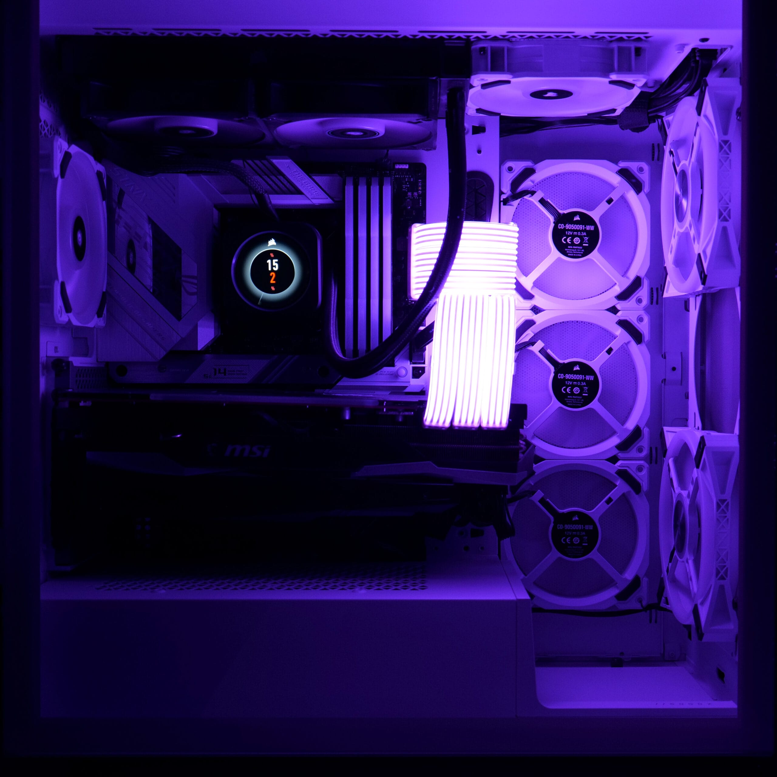 Gaming PC by Lumix DC-S5D